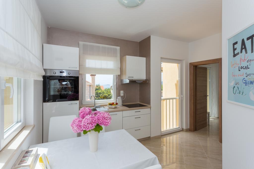 Apartment & Room Ladisic Orasac Exterior foto