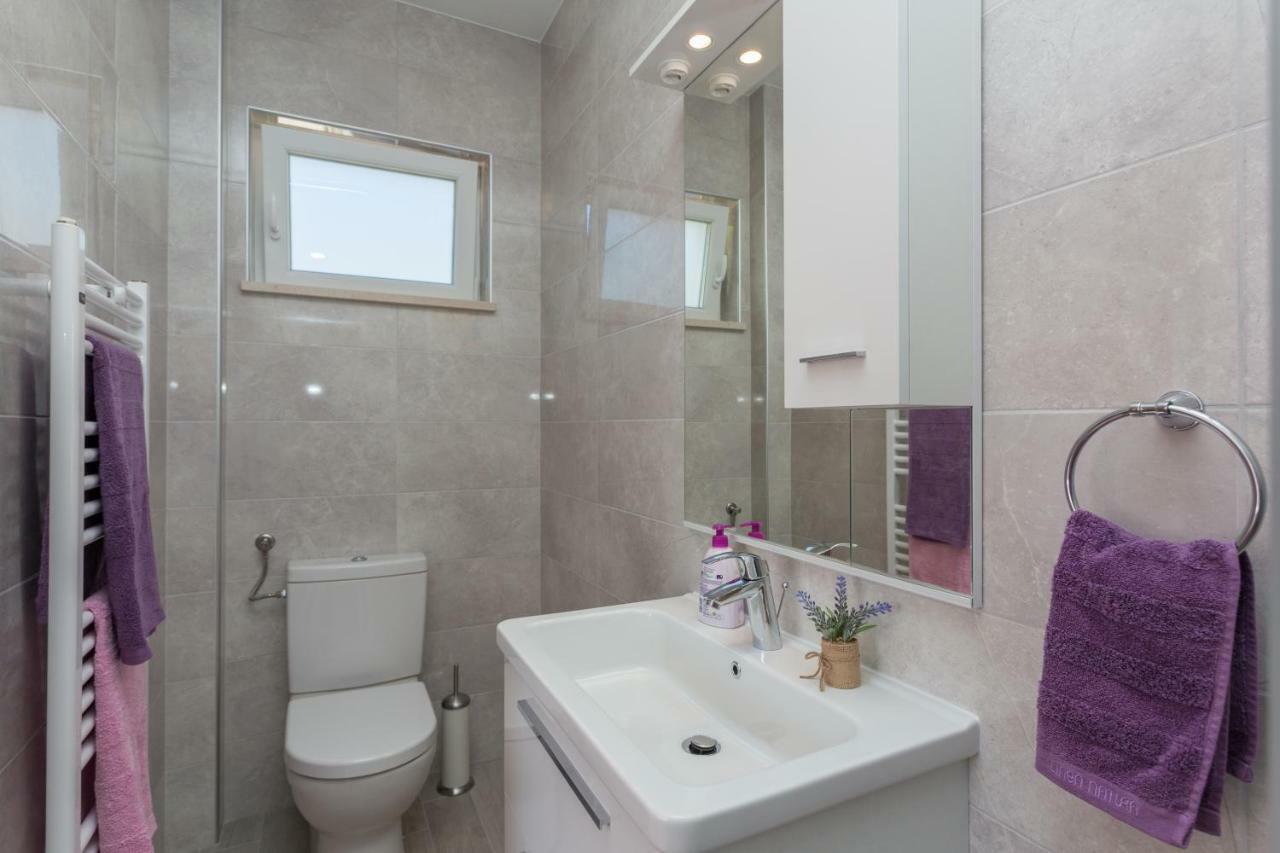 Apartment & Room Ladisic Orasac Exterior foto